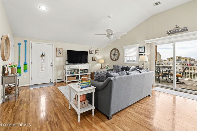 345 Kingfisher Road, Tuckerton, NJ 08087