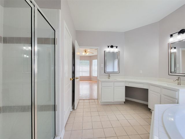 9410 Barretts Glen Court, Houston, TX 77065