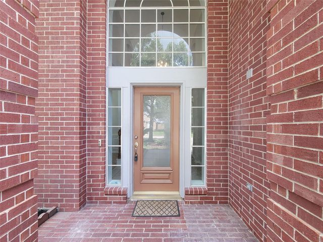 9410 Barretts Glen Court, Houston, TX 77065