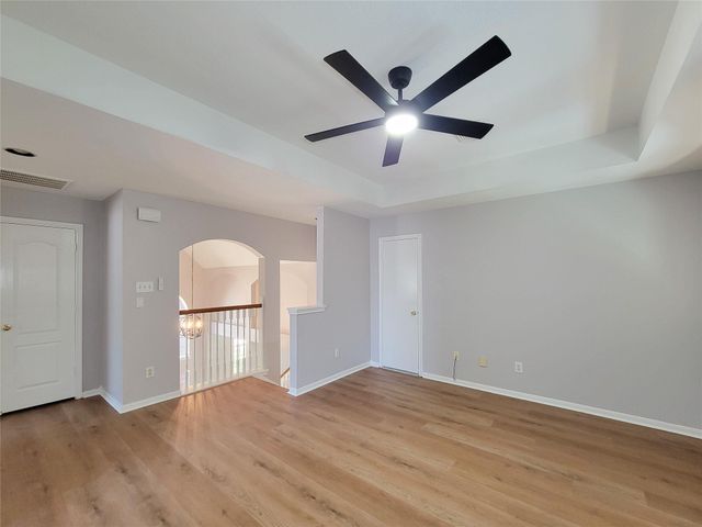 9410 Barretts Glen Court, Houston, TX 77065
