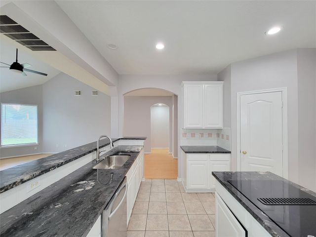 9410 Barretts Glen Court, Houston, TX 77065