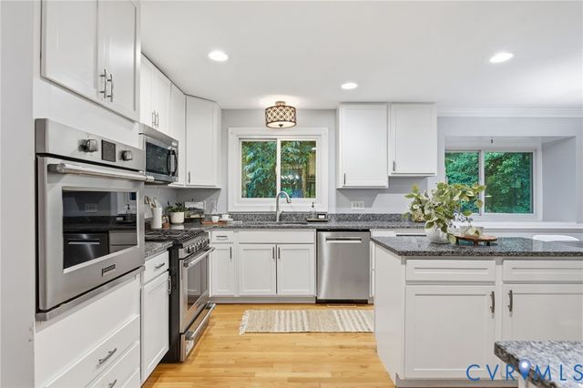 1822 Ducatus Dr, Midlothian, VA 23113