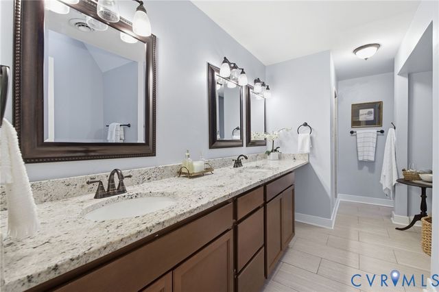 1822 Ducatus Dr, Midlothian, VA 23113