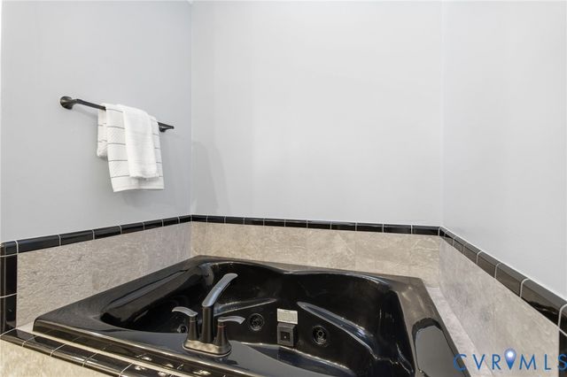 1822 Ducatus Dr, Midlothian, VA 23113