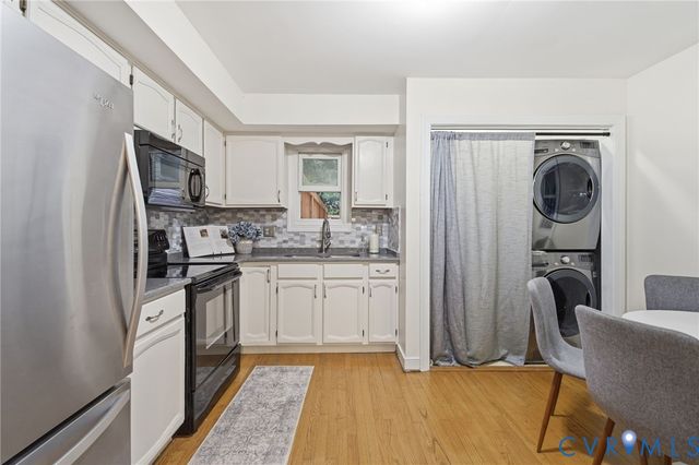 1822 Ducatus Dr, Midlothian, VA 23113