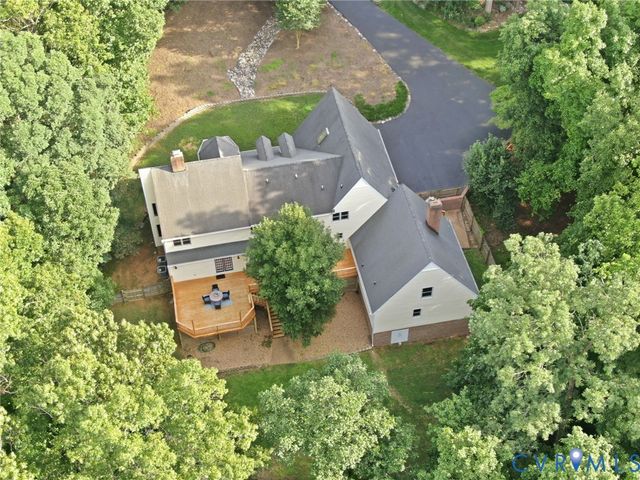 1822 Ducatus Dr, Midlothian, VA 23113