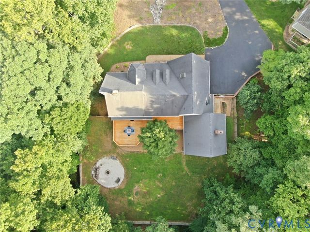 1822 Ducatus Dr, Midlothian, VA 23113
