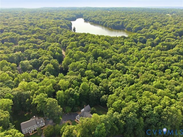1822 Ducatus Dr, Midlothian, VA 23113