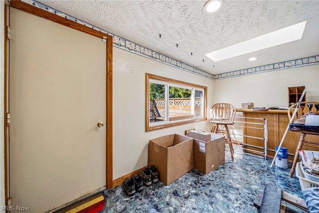 1050 Lake Road, Conneaut, OH 44030