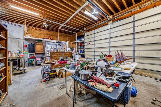 1050 Lake Road, Conneaut, OH 44030