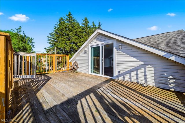 1050 Lake Road, Conneaut, OH 44030