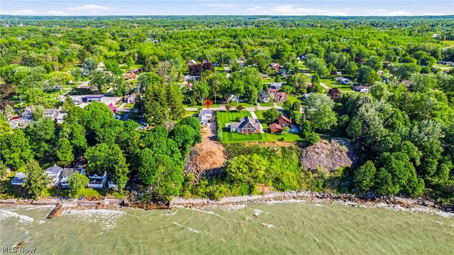 1050 Lake Road, Conneaut, OH 44030