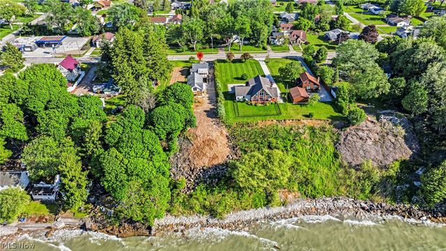1050 Lake Road, Conneaut, OH 44030