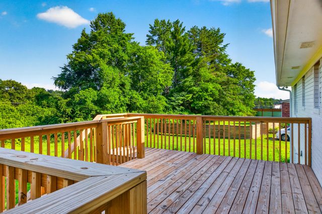 9512 Heathwood Drive, Ooltewah, TN 37363