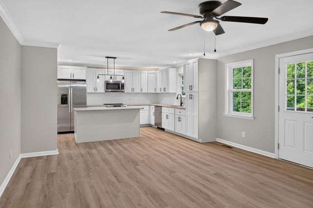 9512 Heathwood Drive, Ooltewah, TN 37363