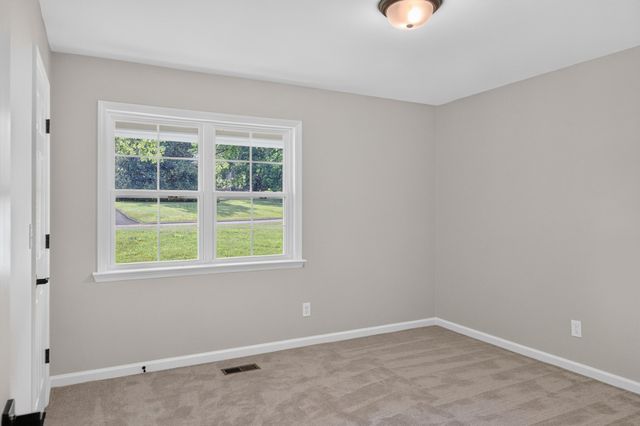 9512 Heathwood Drive, Ooltewah, TN 37363