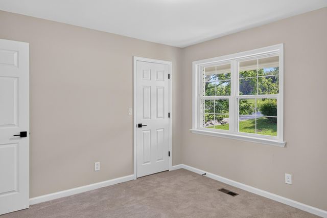 9512 Heathwood Drive, Ooltewah, TN 37363