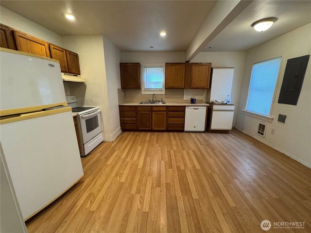 3614 S M Street, Tacoma, WA 98418