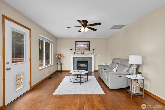 11306 216th Avenue E, Bonney Lake, WA 98391
