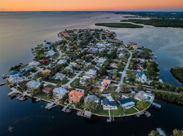 105 AUGUSTA AVENUE, Palm Harbor, FL 34683
