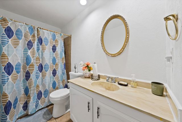 241 S Young Boulevard, Desoto, TX 75115