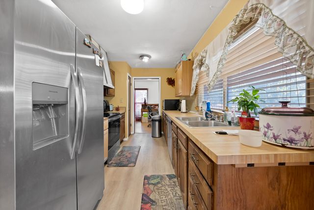 241 S Young Boulevard, Desoto, TX 75115