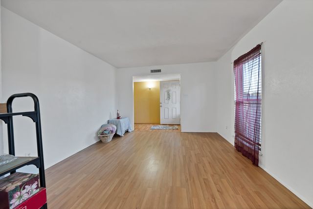 241 S Young Boulevard, Desoto, TX 75115