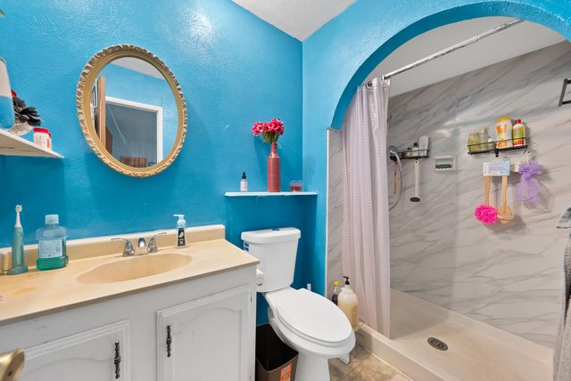 241 S Young Boulevard, Desoto, TX 75115