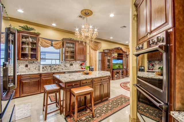 3581 Collonade Drive, Wellington, FL 33449