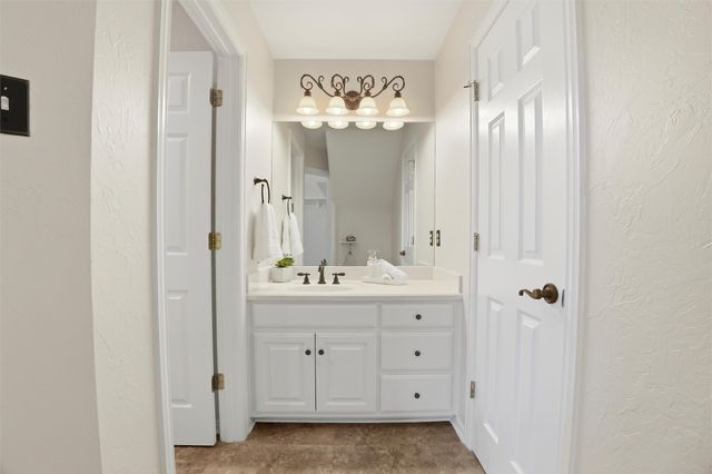 718 Morningside Drive, Mansfield, TX 76063