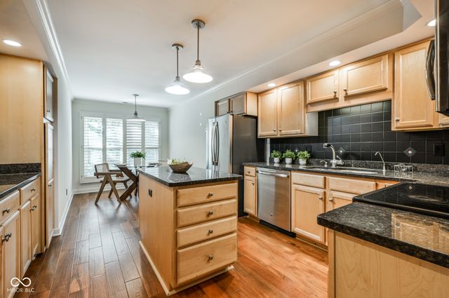 8650 Jaffa Court West Drive UNIT 33, Indianapolis, IN 46260