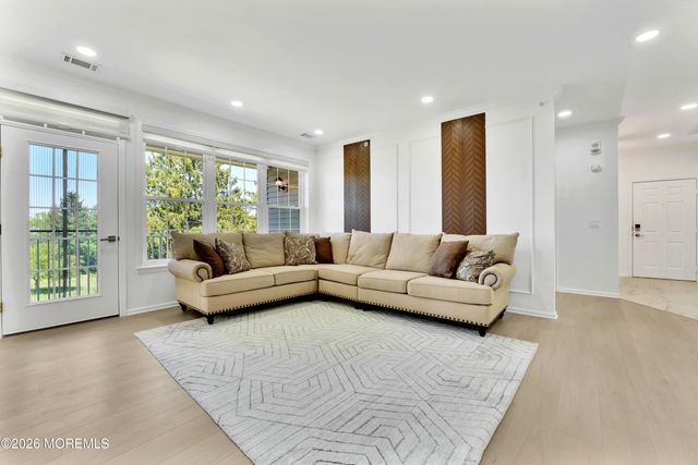 110 Shinnecock Drive, Manalapan, NJ 07726