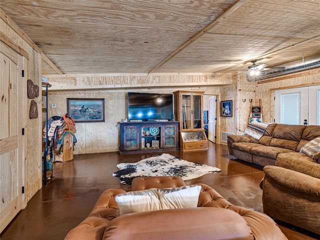 9505 E McElroy Road, Stillwater, OK 74075