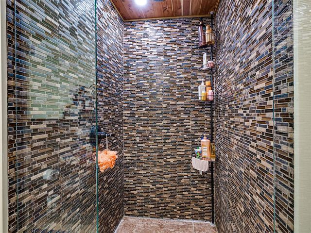 9505 E McElroy Road, Stillwater, OK 74075