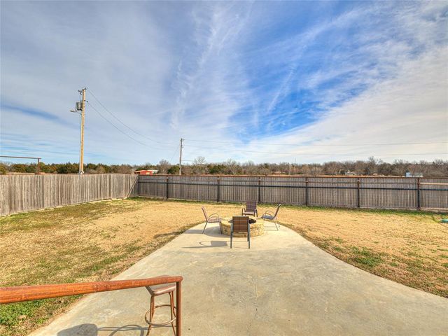9505 E McElroy Road, Stillwater, OK 74075