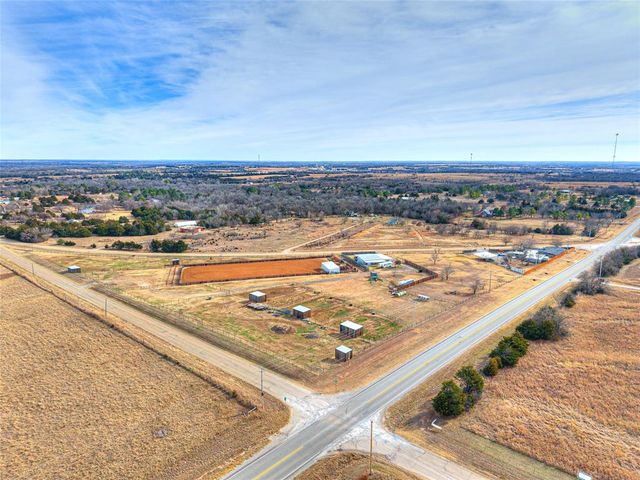 9505 E McElroy Road, Stillwater, OK 74075