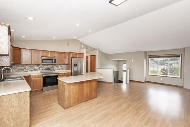 1237 Diversion Drive, West Fargo, ND 58078