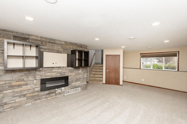1237 Diversion Drive, West Fargo, ND 58078