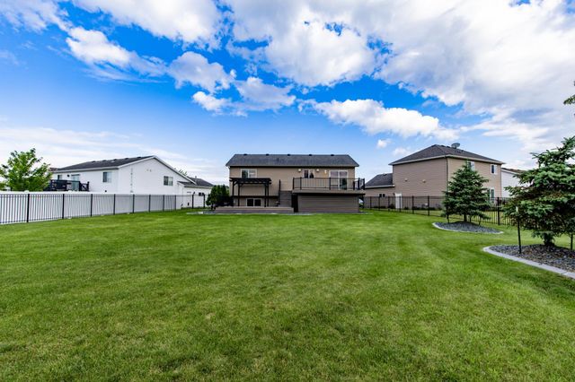 1237 Diversion Drive, West Fargo, ND 58078