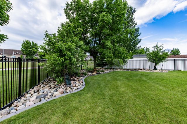 1237 Diversion Drive, West Fargo, ND 58078