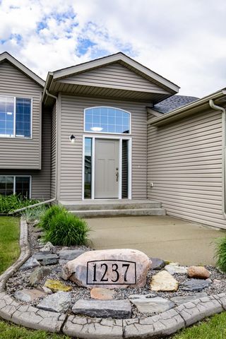 1237 Diversion Drive, West Fargo, ND 58078