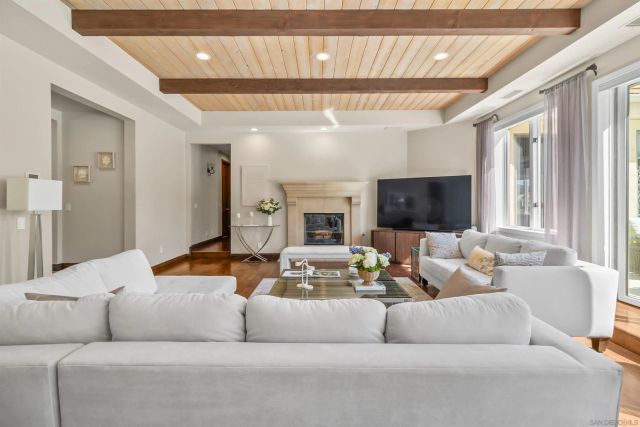 17941 Vista Lomas Dr, Poway, CA 92064