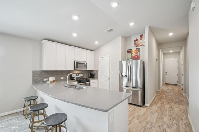 100 Vickers ST, Georgetown, TX 78628