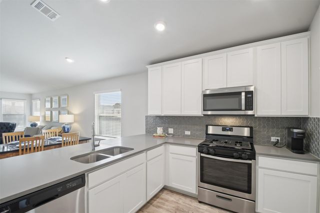 100 Vickers ST, Georgetown, TX 78628