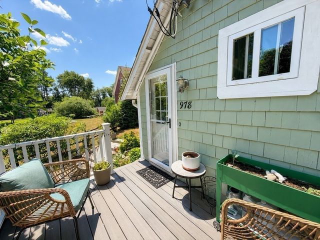 978 Main St, Hanover, MA 02339