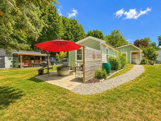 978 Main St, Hanover, MA 02339