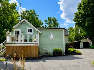 978 Main St, Hanover, MA 02339