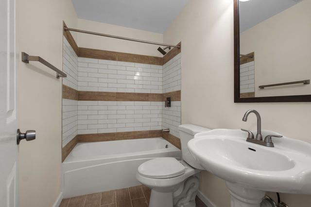 2837 Brunswick Dr, Nashville, TN 37207