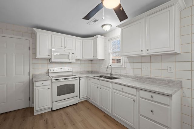 2837 Brunswick Dr, Nashville, TN 37207