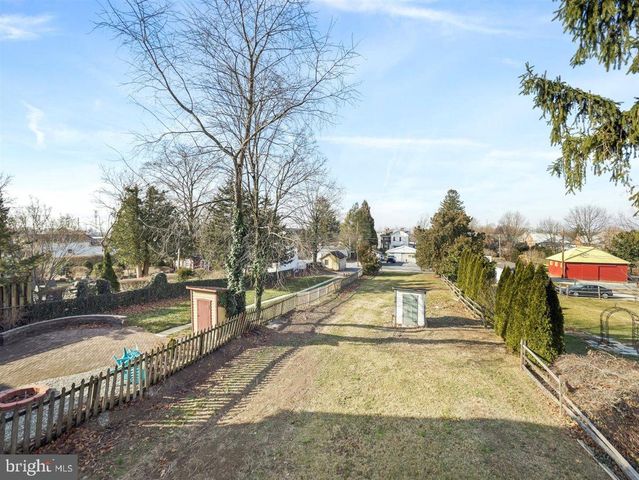 141 S WASHINGTON ST, Greencastle, PA 17225